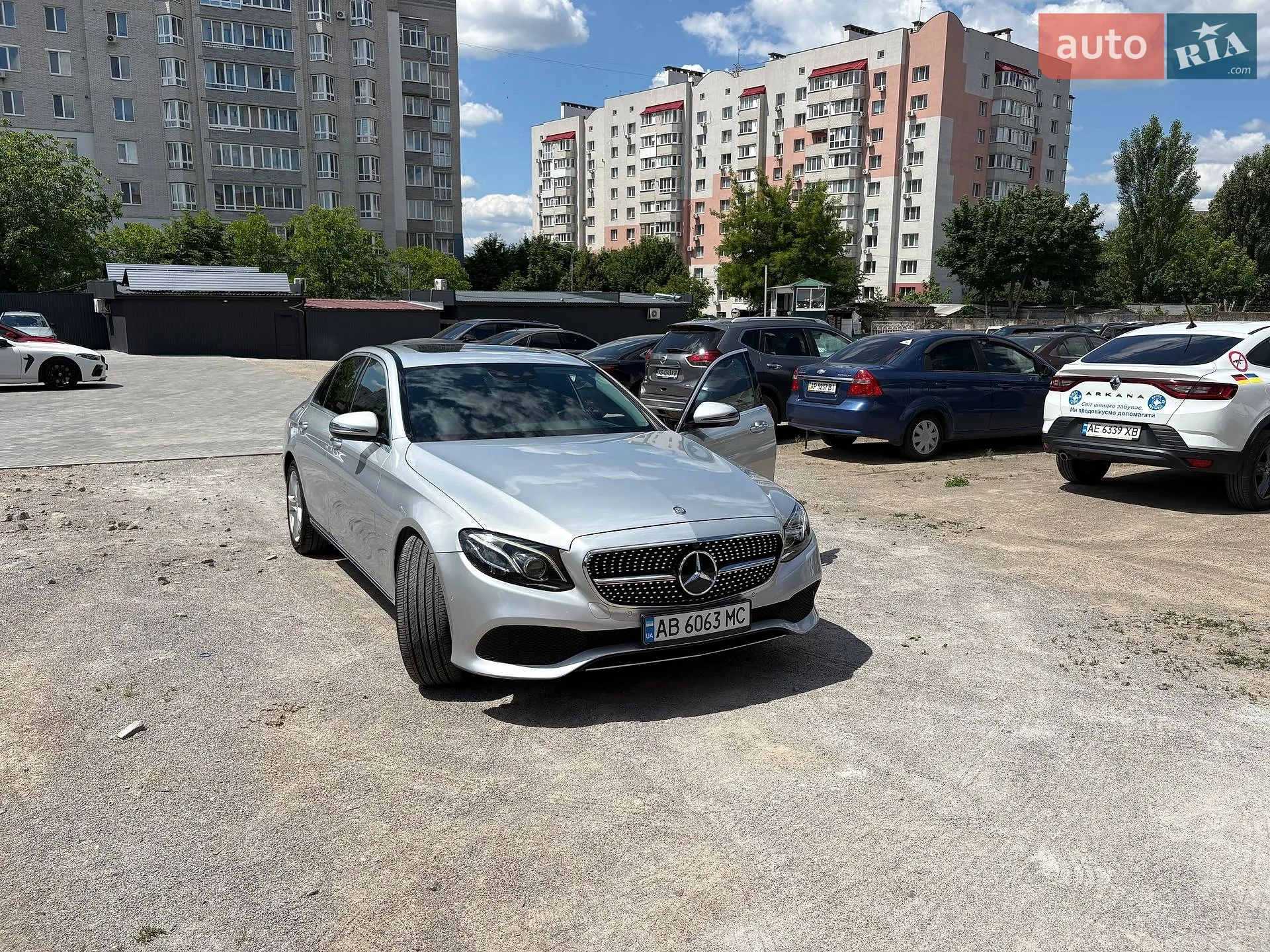 2016 Mercedes-Benz E-klasse - фото 1