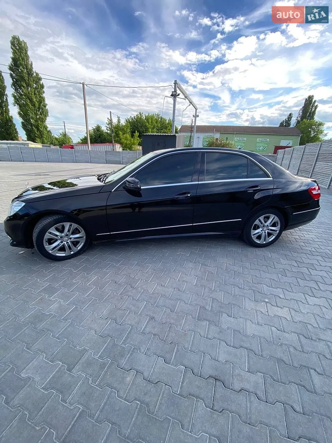 2012 Mercedes-Benz E-klasse - мініатюра 3