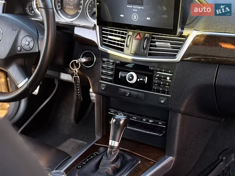 Mercedes-Benz E-Class 2011 VIN WDD2120411A496077 фото оголошення 31 з 68
