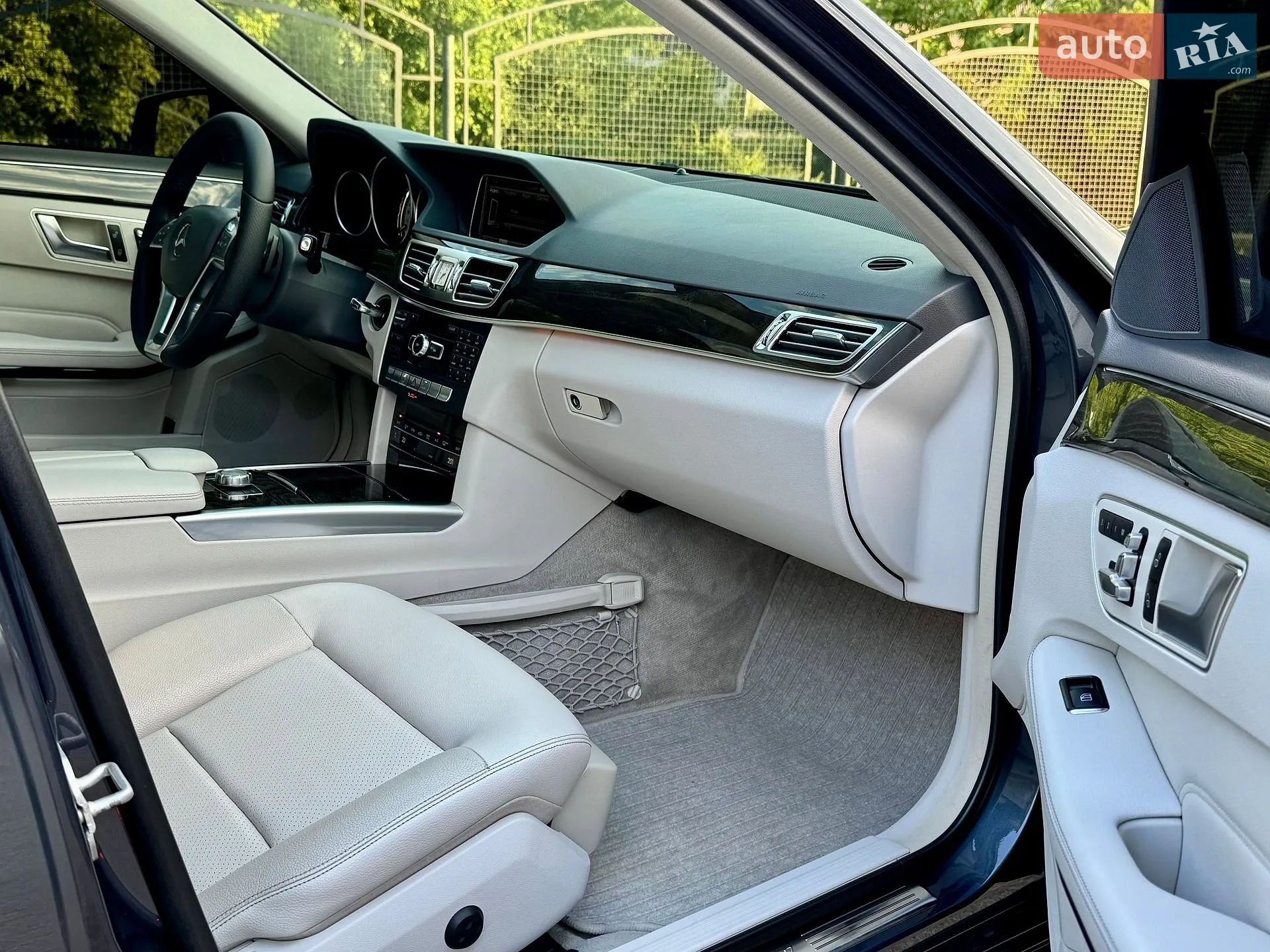 2014 Mercedes-Benz E-klasse - мініатюра 20