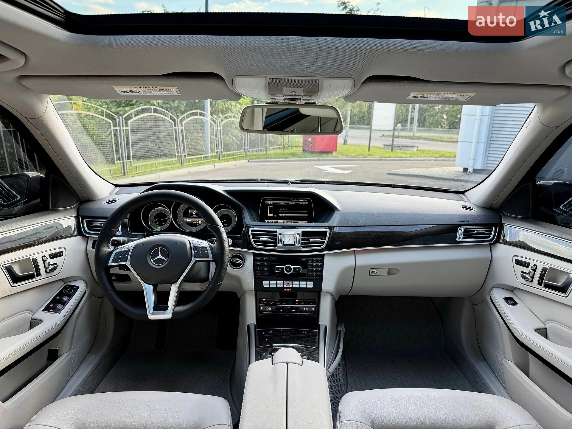 2014 Mercedes-Benz E-klasse - мініатюра 30