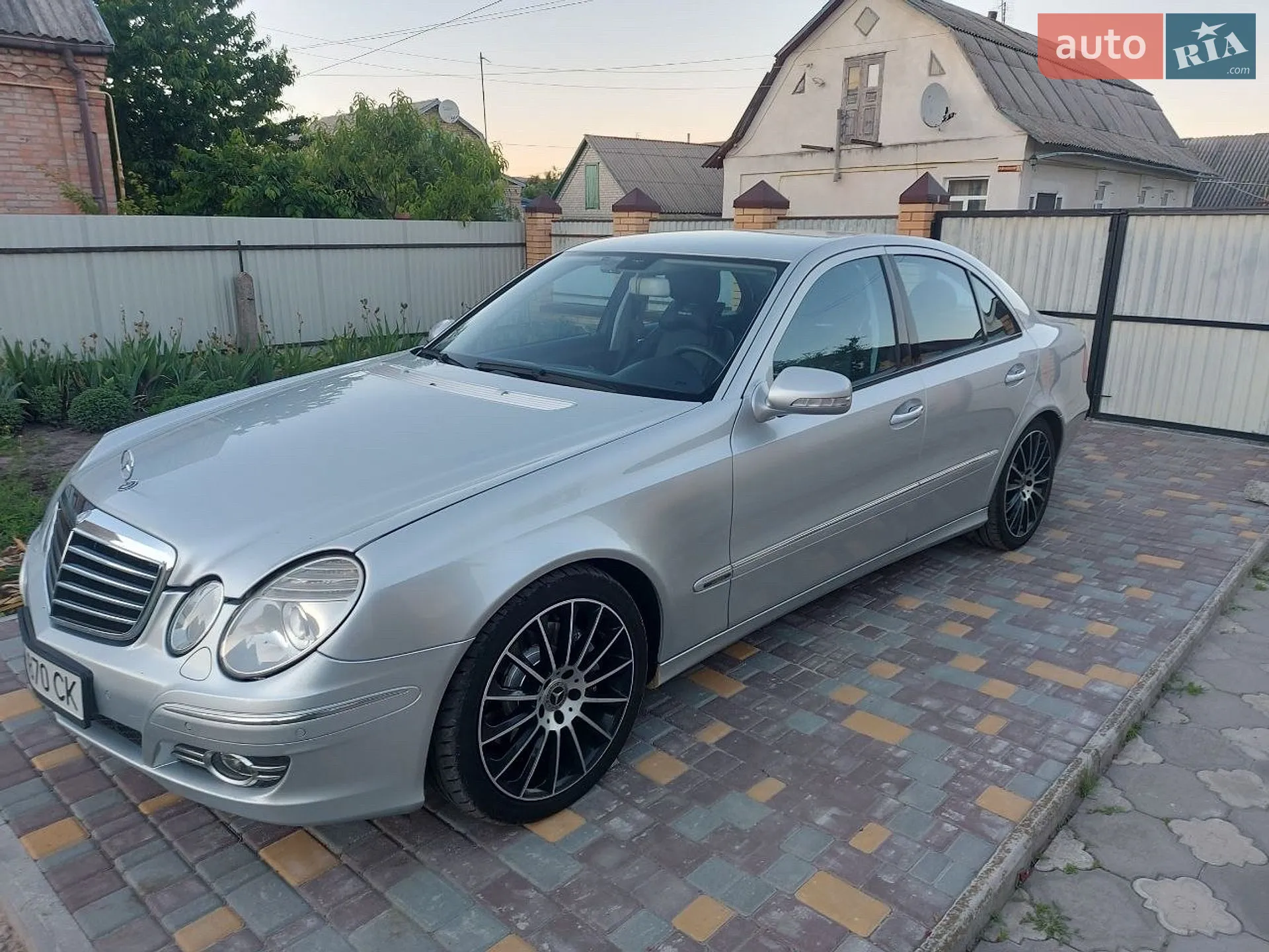 Mercedes-Benz E Class 2008 VIN WDB2110081B406088 фото оголошення 4 з 5