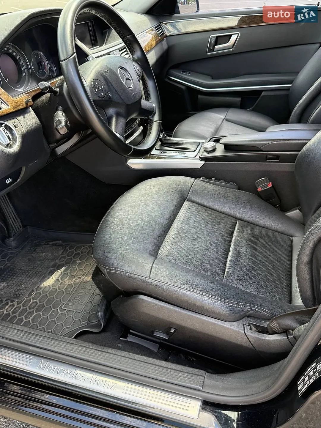 2011 Mercedes-Benz E-klasse - мініатюра 12