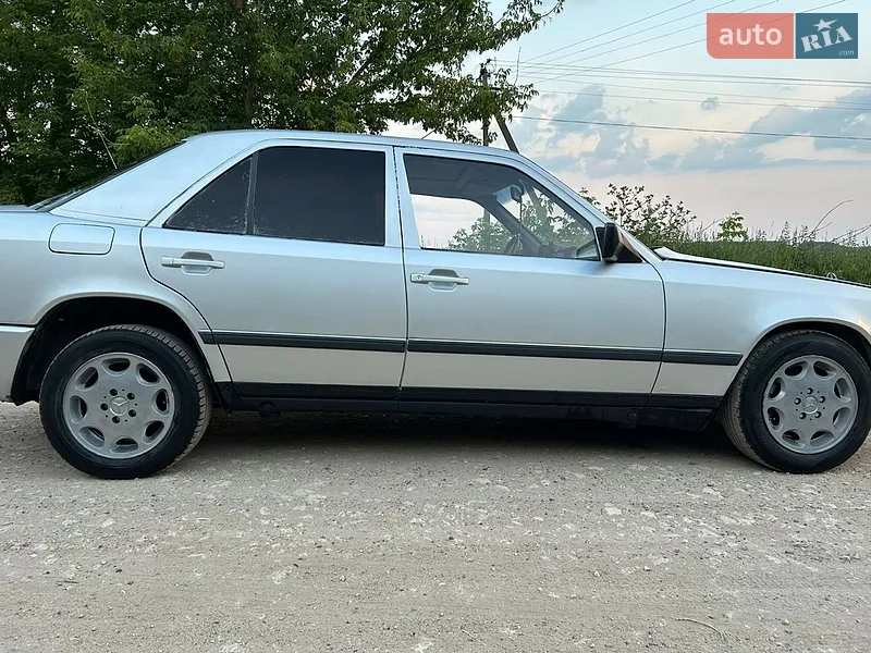 Mercedes-Benz E-Class 1988 VIN WDB1241201A531620 фото оголошення 9 з 45