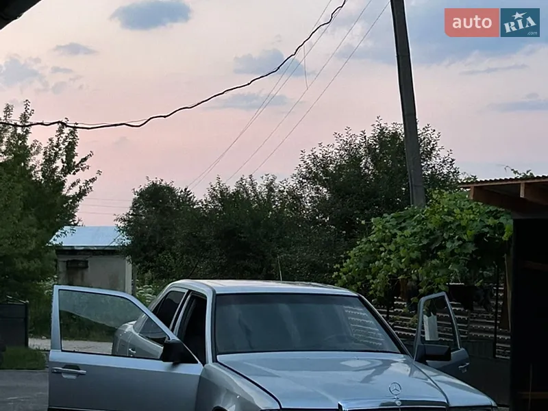 Mercedes-Benz E-Class 1988 VIN WDB1241201A531620 фото оголошення 16 з 45