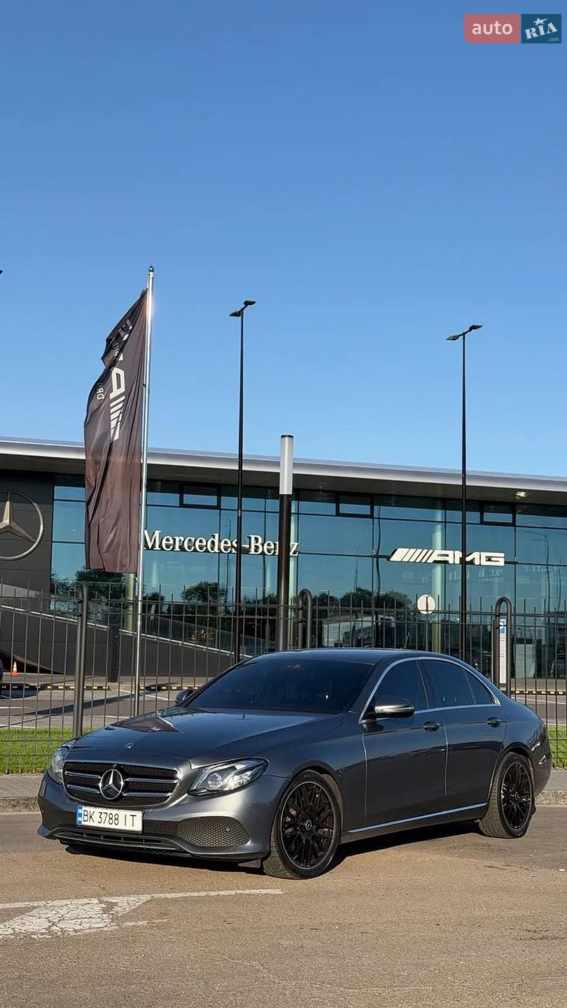 2019 Mercedes-Benz E-klasse - фото 1
