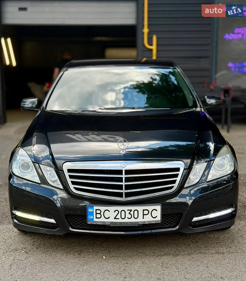 2012 Mercedes-Benz E-klasse - мініатюра 29
