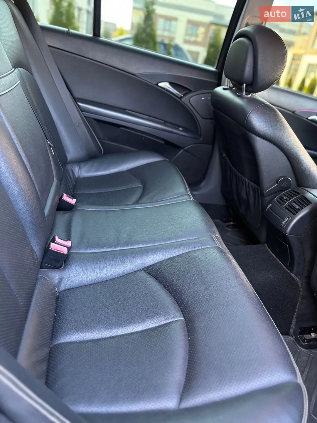 2018 Volkswagen Touareg - мініатюра 8