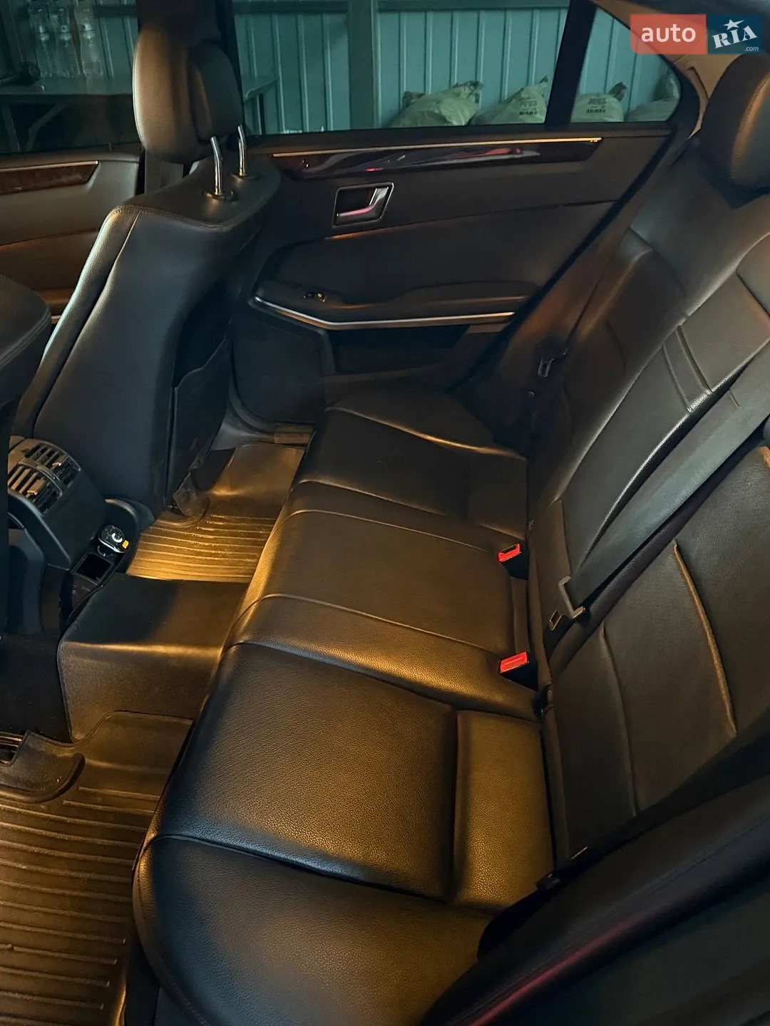 2012 Mercedes-Benz E-klasse - мініатюра 25