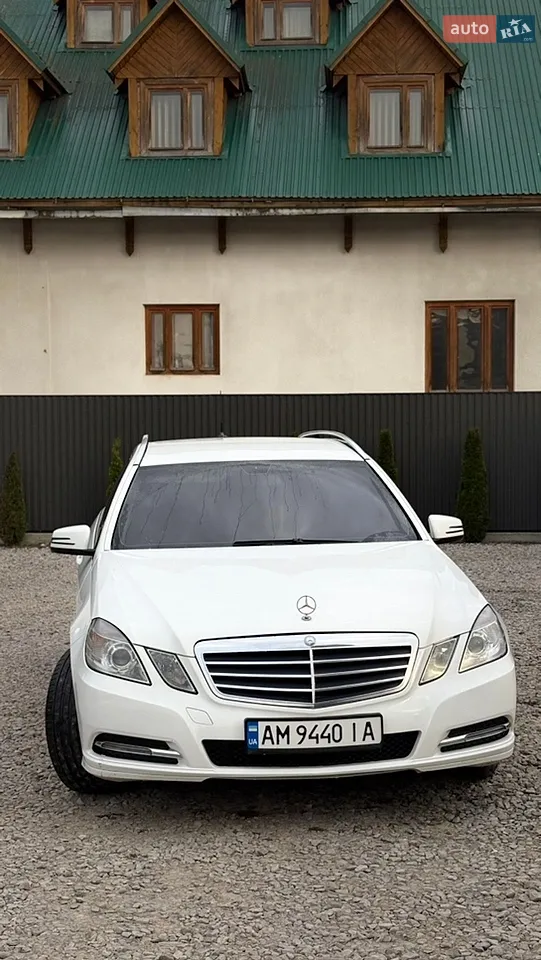 2013 Mercedes-Benz E-klasse - мініатюра 16