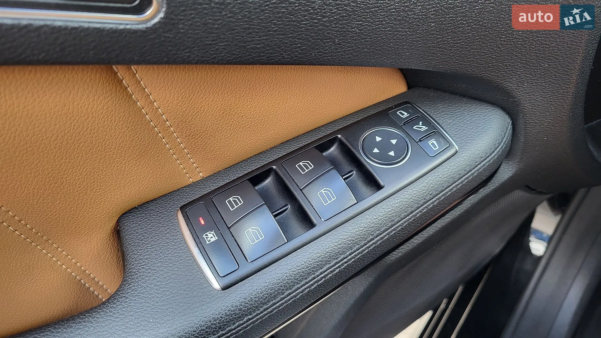 2012 Mercedes-Benz E-klasse - мініатюра 11