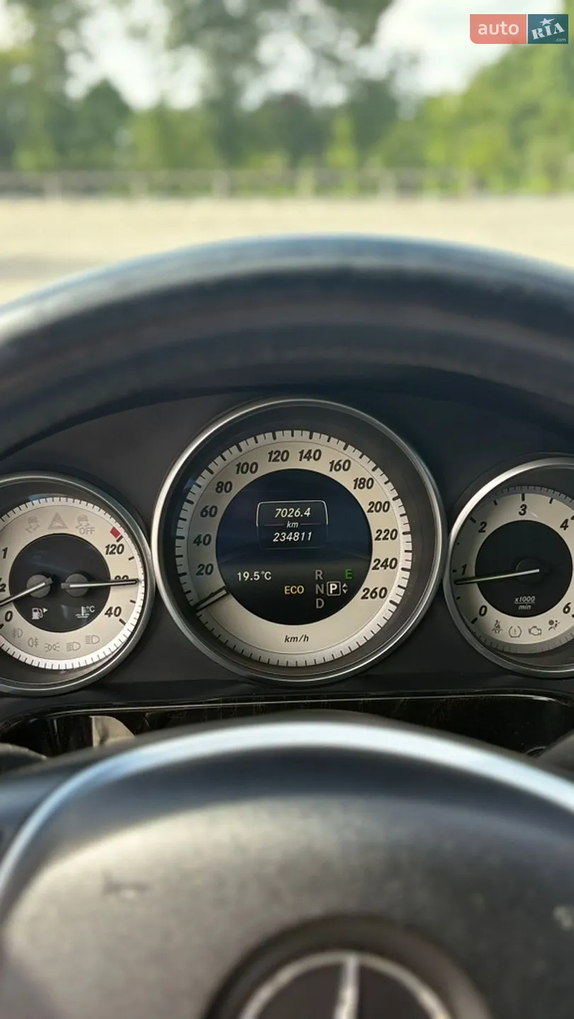 2013 Mercedes-Benz E-klasse - мініатюра 22