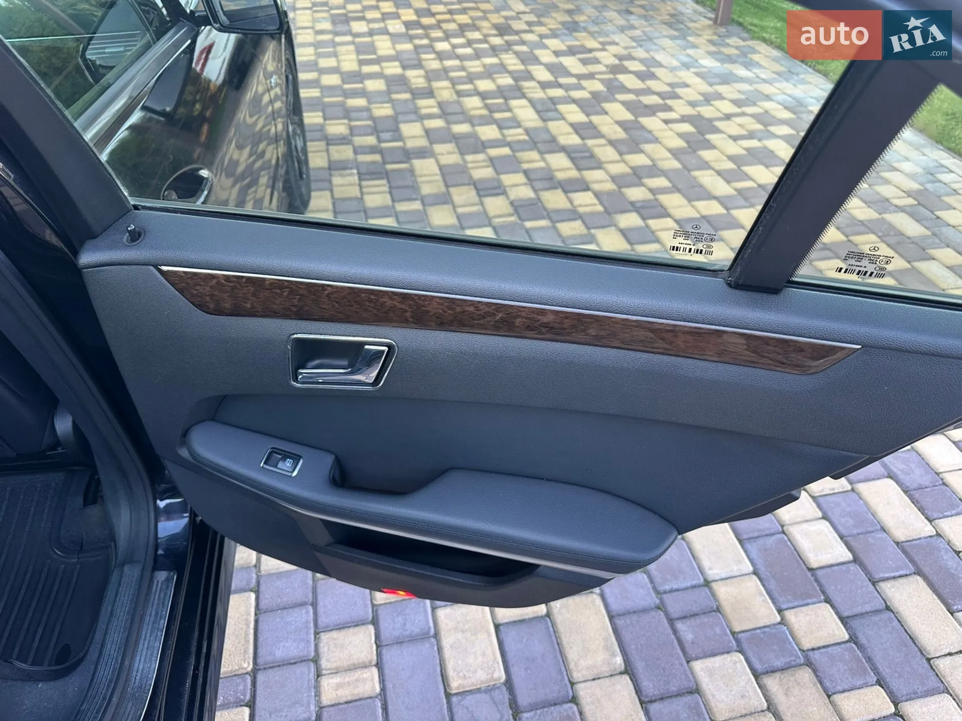 2011 Mercedes-Benz E-klasse - мініатюра 12