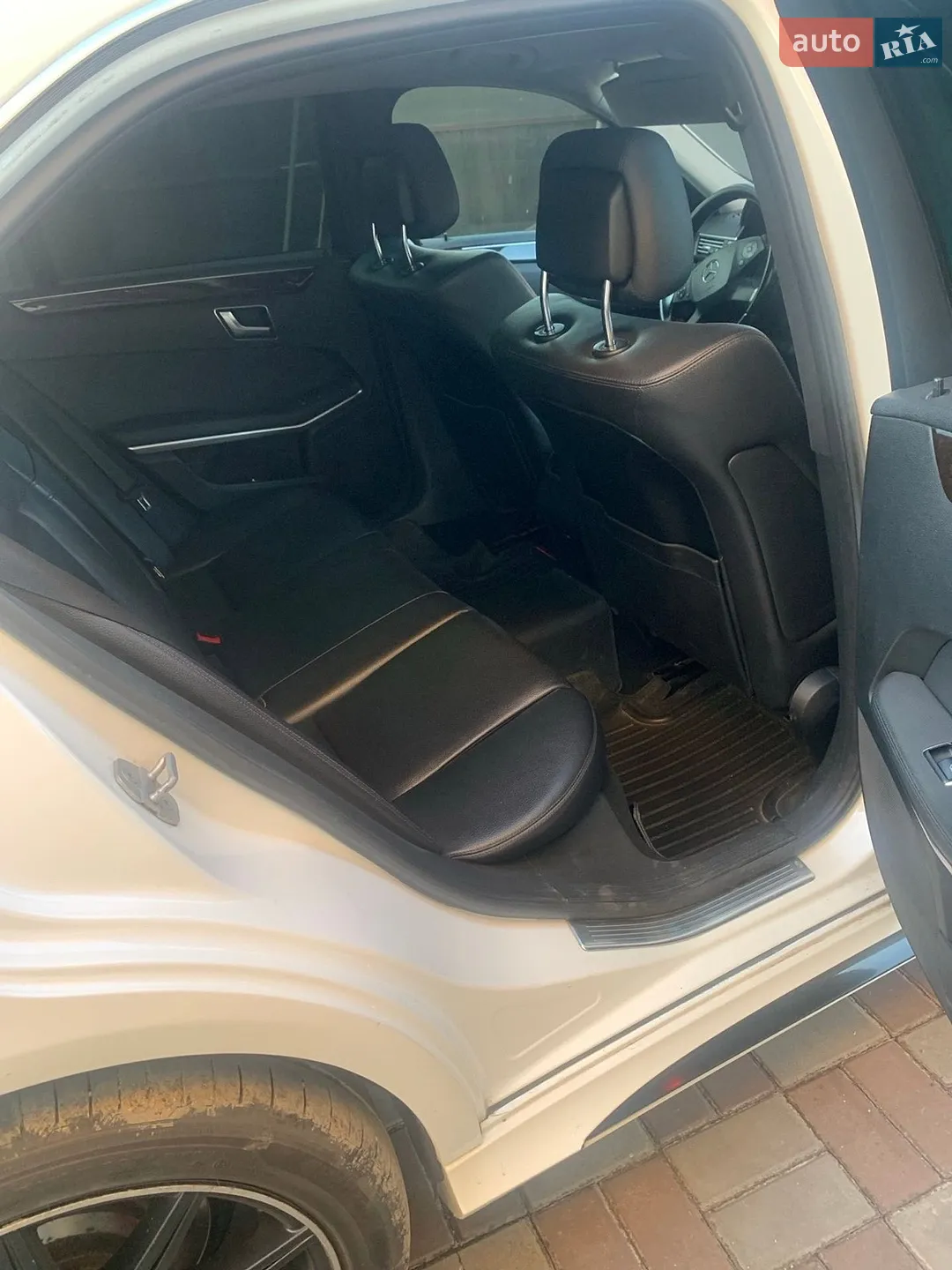 2012 Mercedes-Benz E-klasse - мініатюра 18