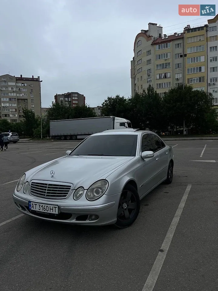 Mercedes-Benz E-Class 2002