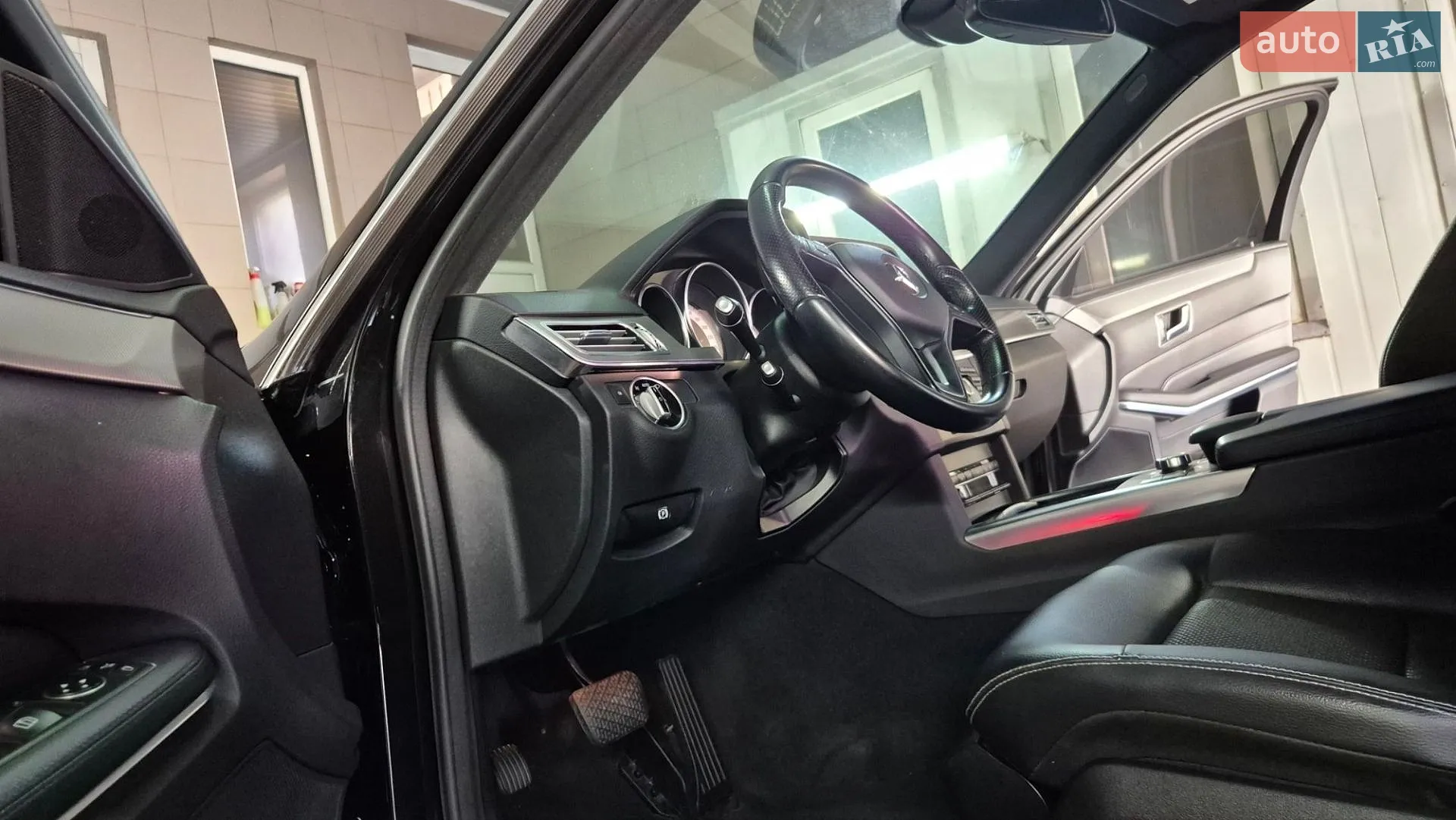 2013 Mercedes-Benz E-klasse - мініатюра 37