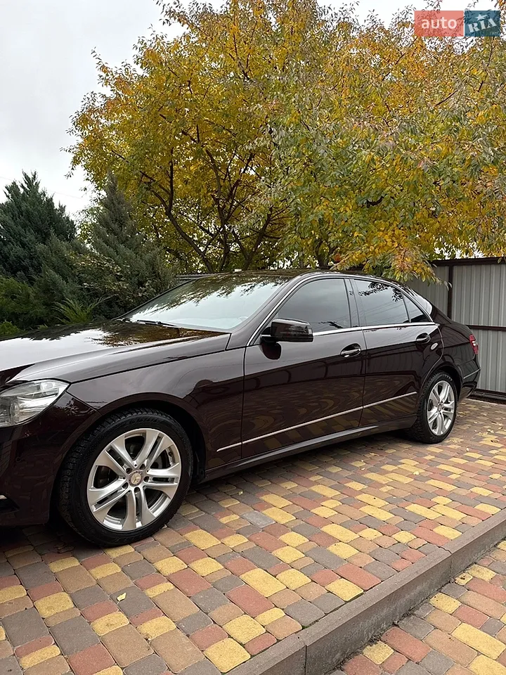 2013 Mercedes-Benz E-klasse - мініатюра 16