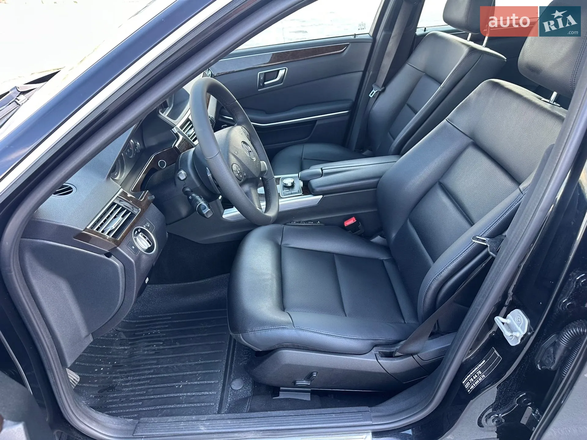2012 Mercedes-Benz E-klasse - мініатюра 15