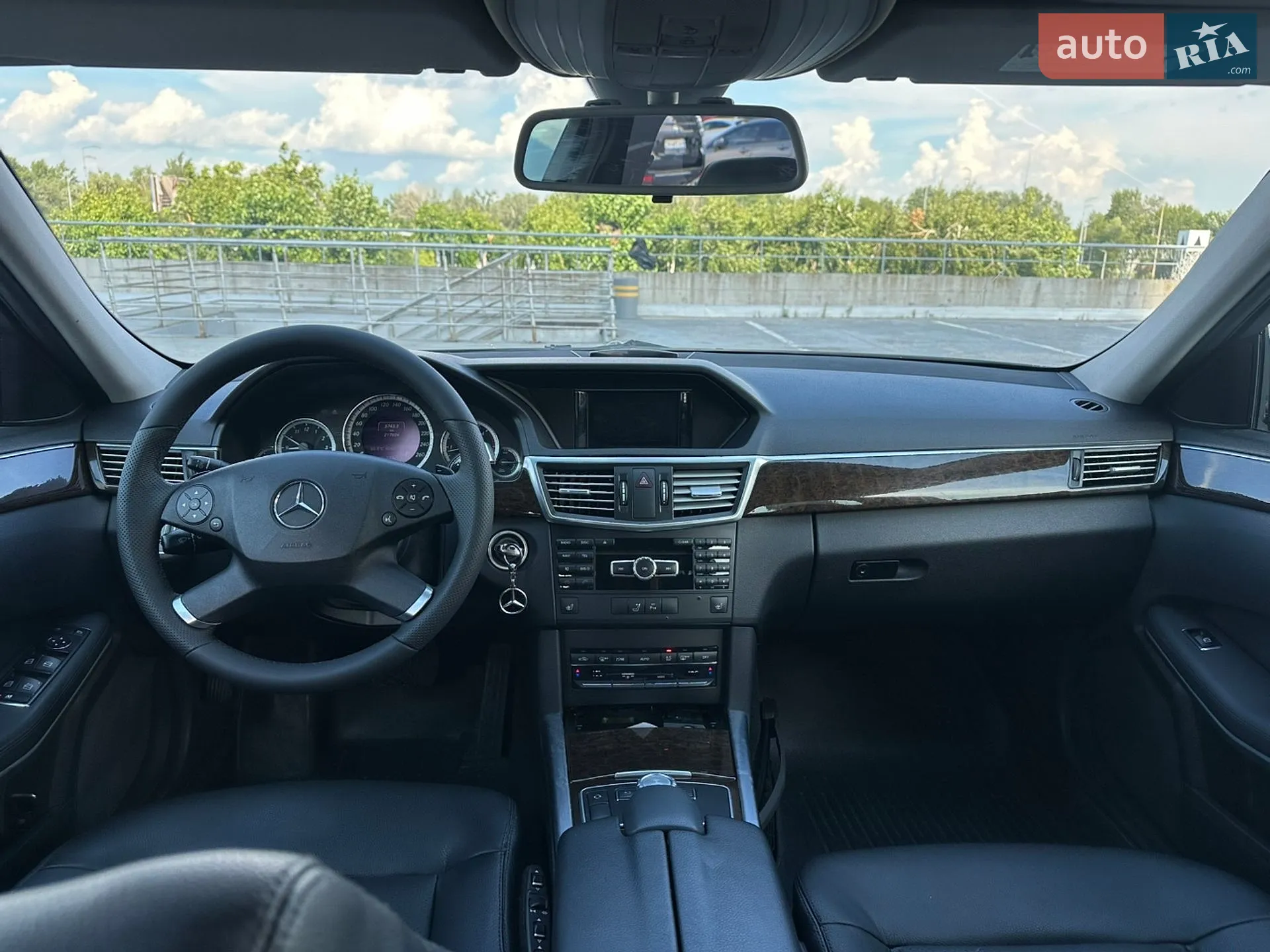 2012 Mercedes-Benz E-klasse - мініатюра 26