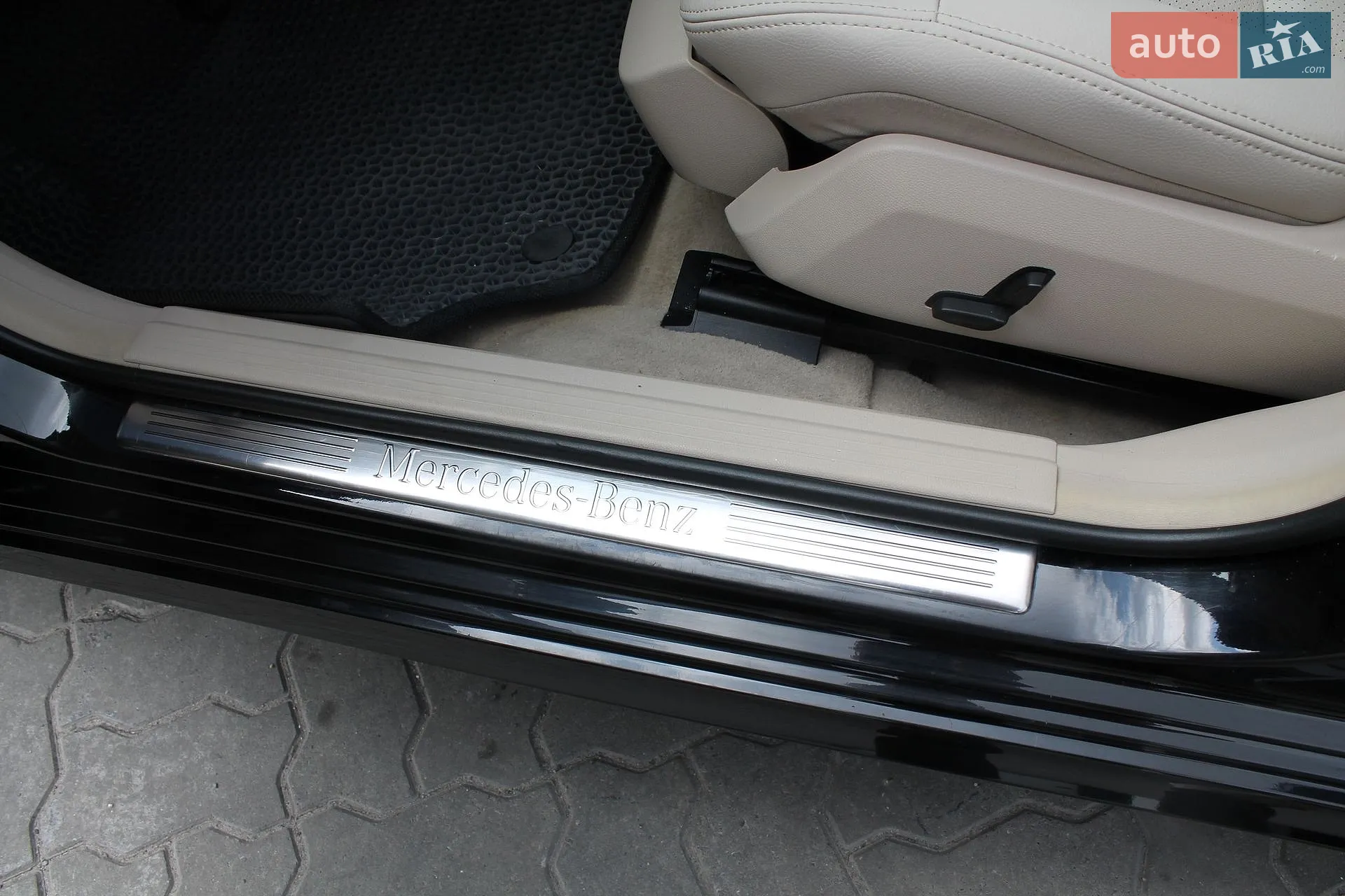 2013 Mercedes-Benz E-klasse - мініатюра 24