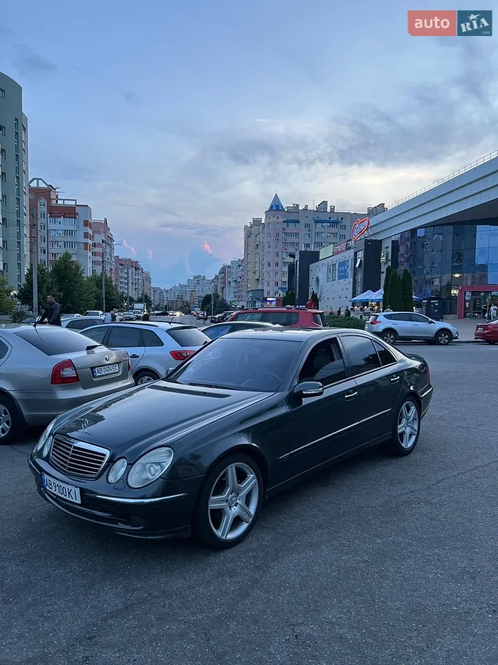 Mercedes-Benz E-Class 2003