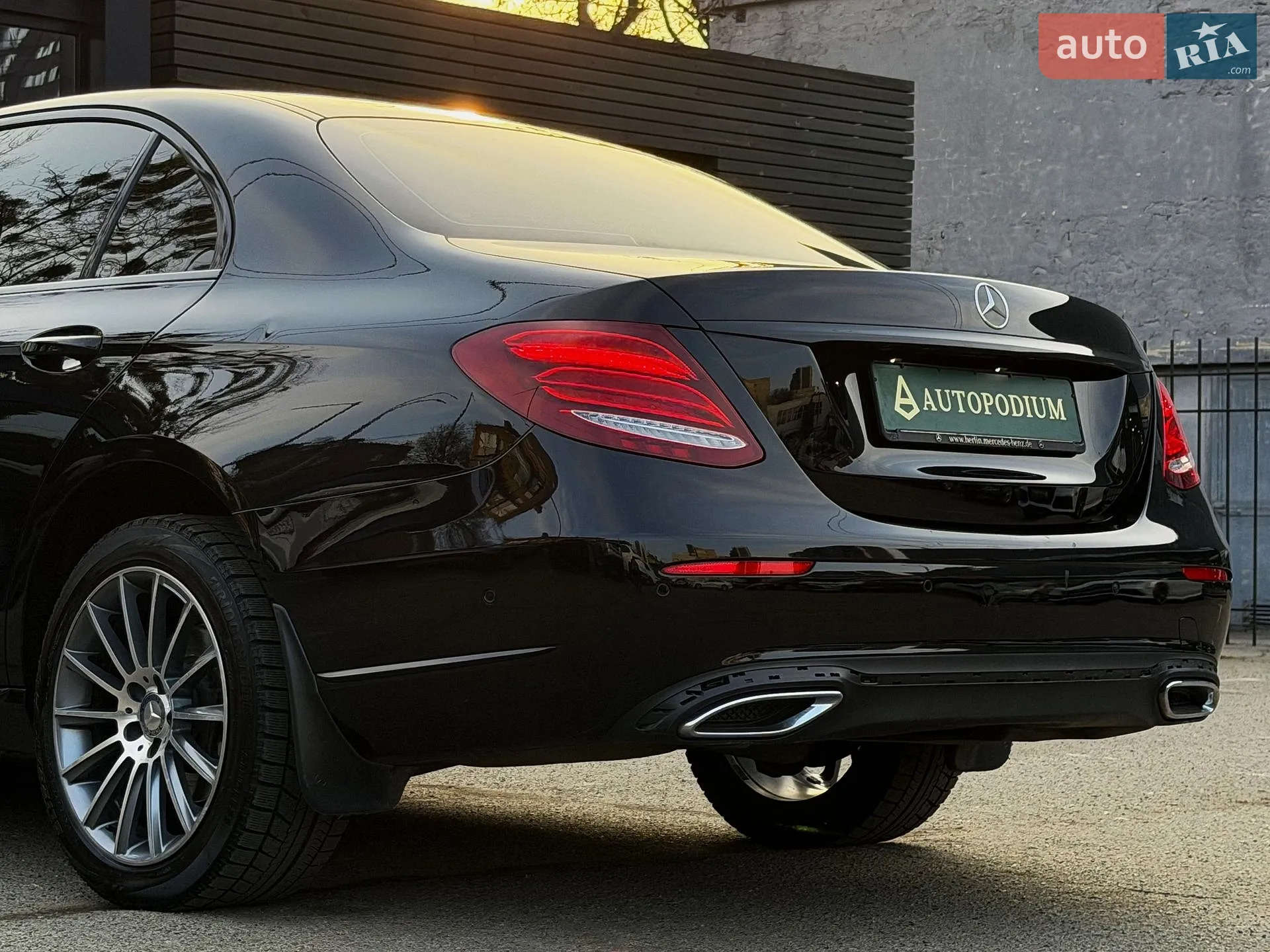 2016 Mercedes-Benz E-klasse - мініатюра 23