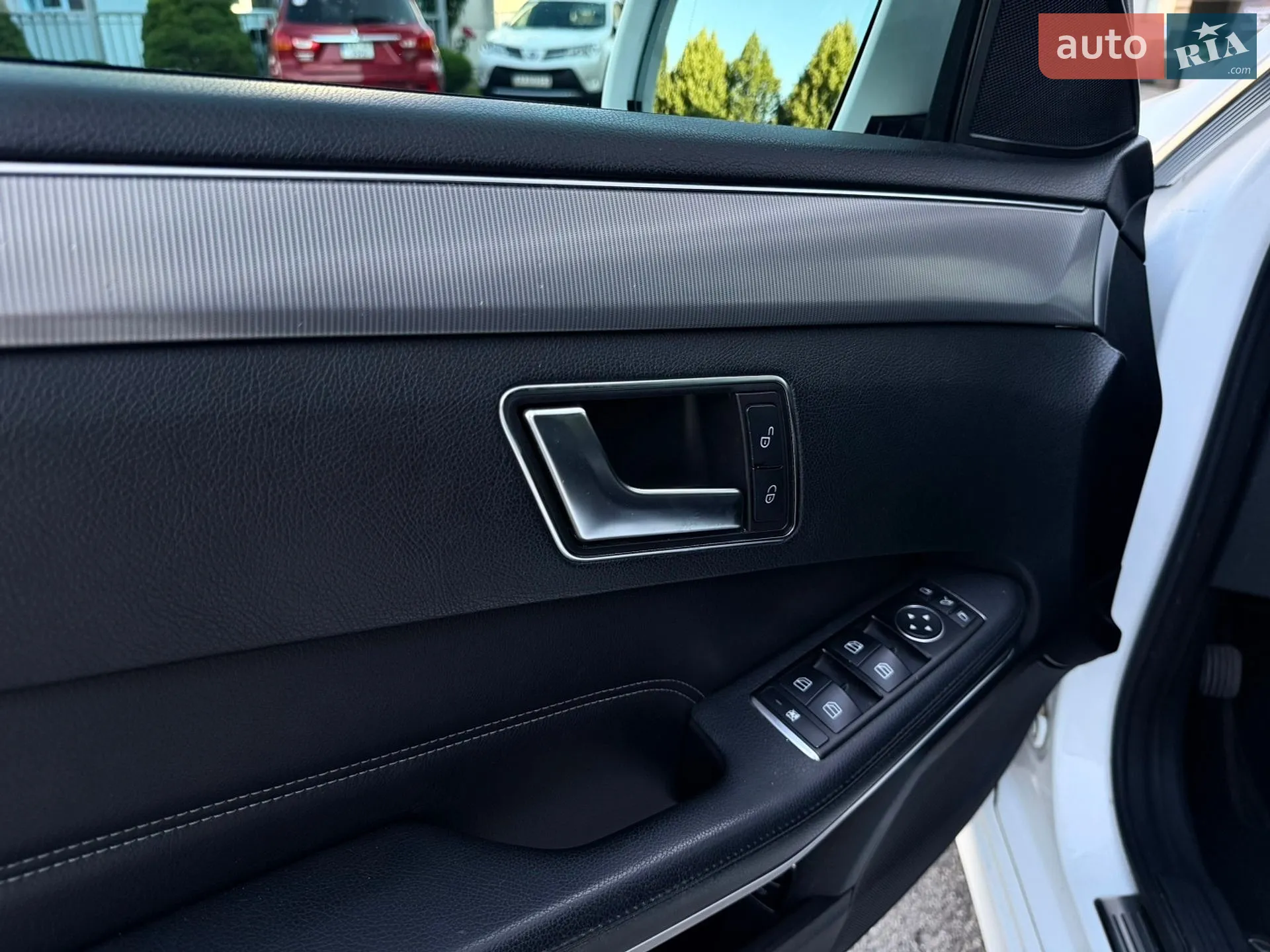 2015 Mercedes-Benz E-klasse - мініатюра 25
