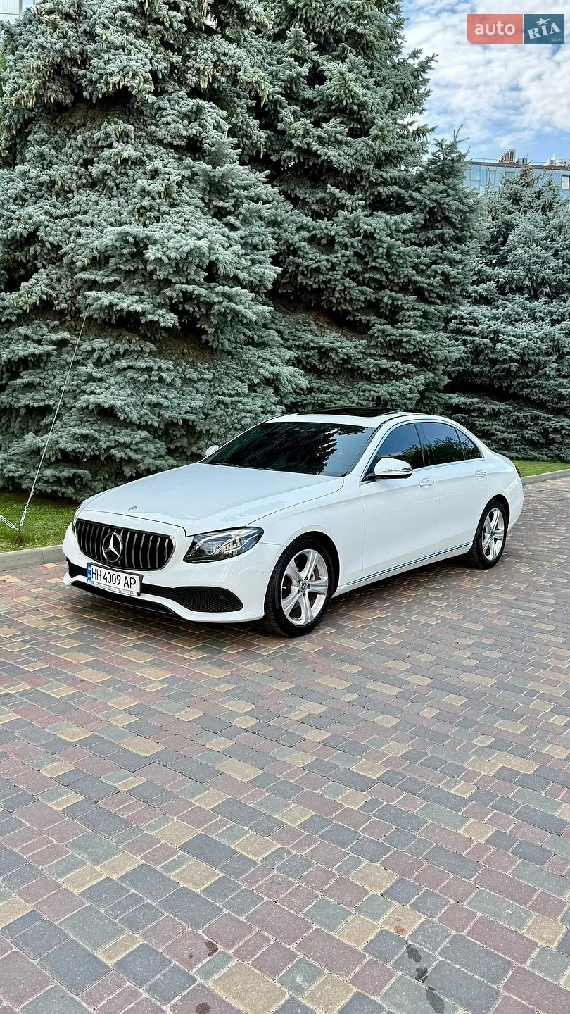 2016 Mercedes-Benz E-klasse - фото 1