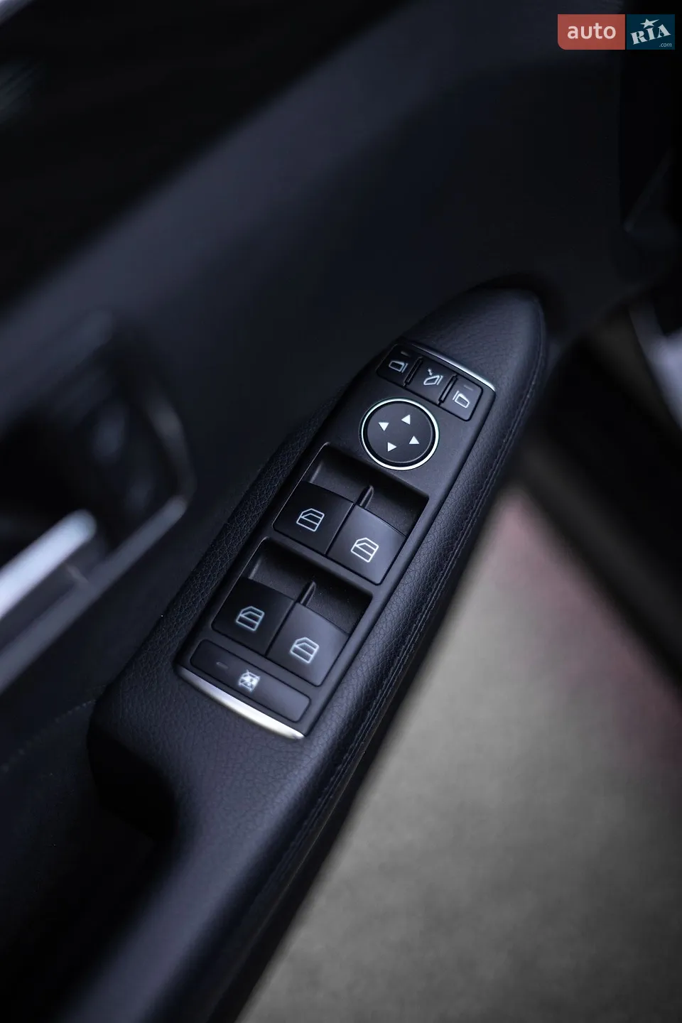 2015 Mercedes-Benz E-klasse - мініатюра 20