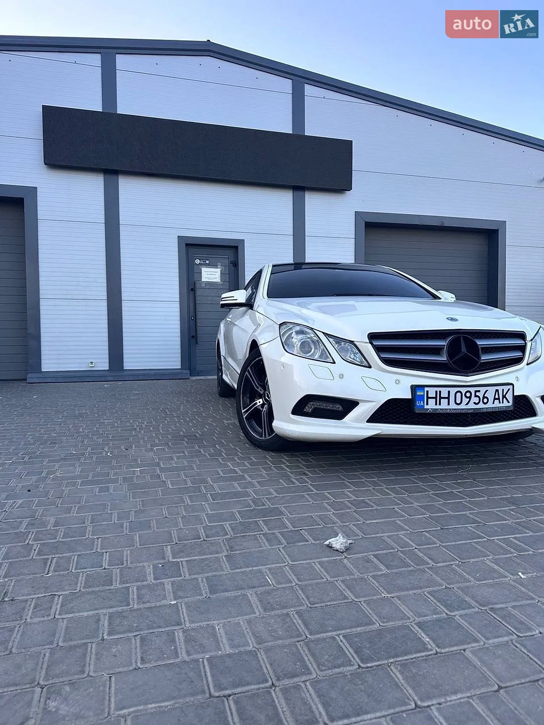 2010 Mercedes-Benz E-klasse - мініатюра 4