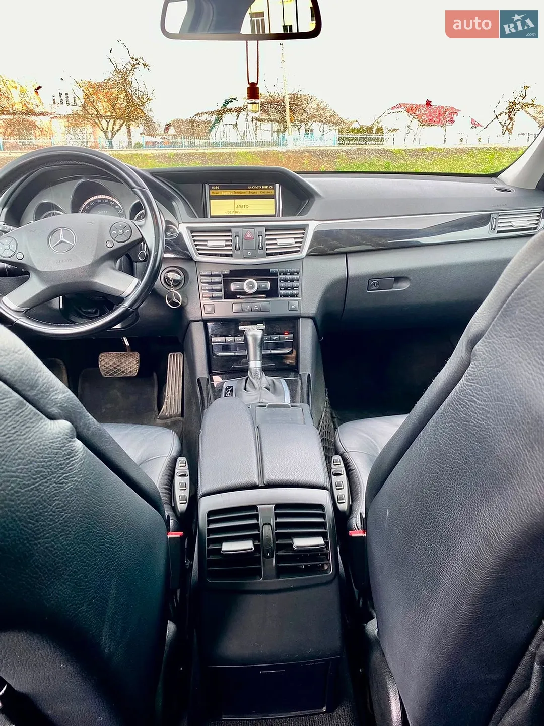 2010 Mercedes-Benz E-klasse - мініатюра 33