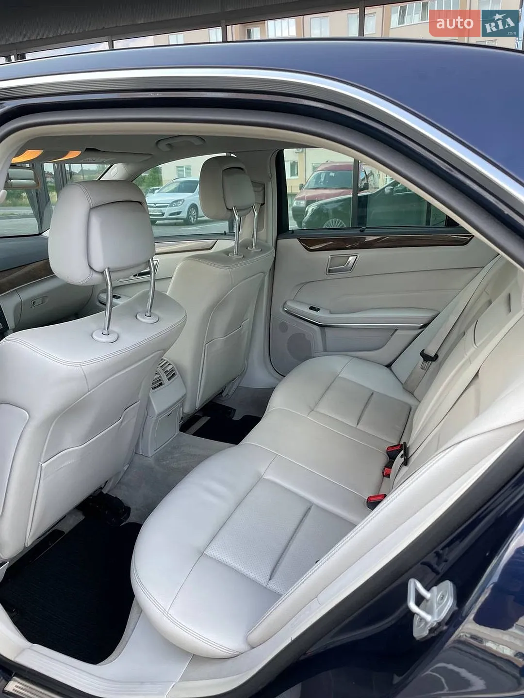 2013 Mercedes-Benz E-klasse - мініатюра 19