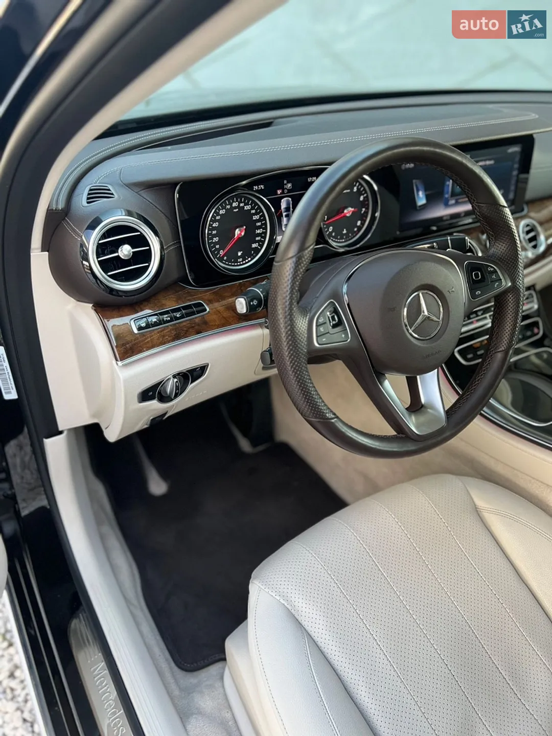 2017 Mercedes-Benz E-klasse - мініатюра 12