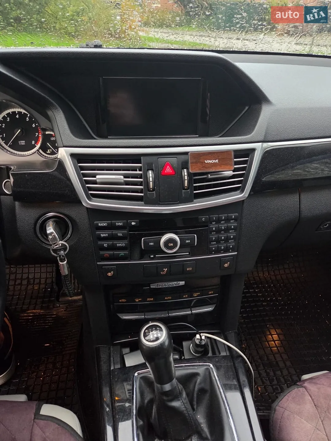 2010 Mercedes-Benz E-klasse - мініатюра 17