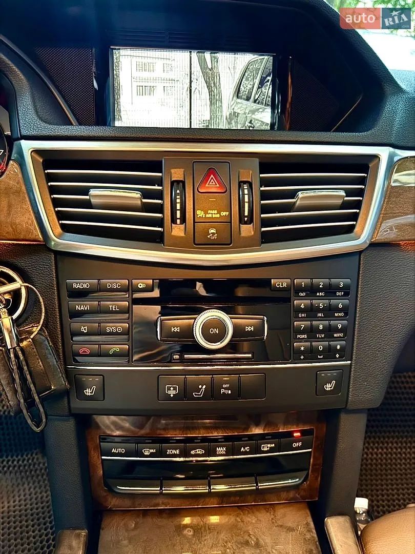 2010 Mercedes-Benz E-klasse - мініатюра 13
