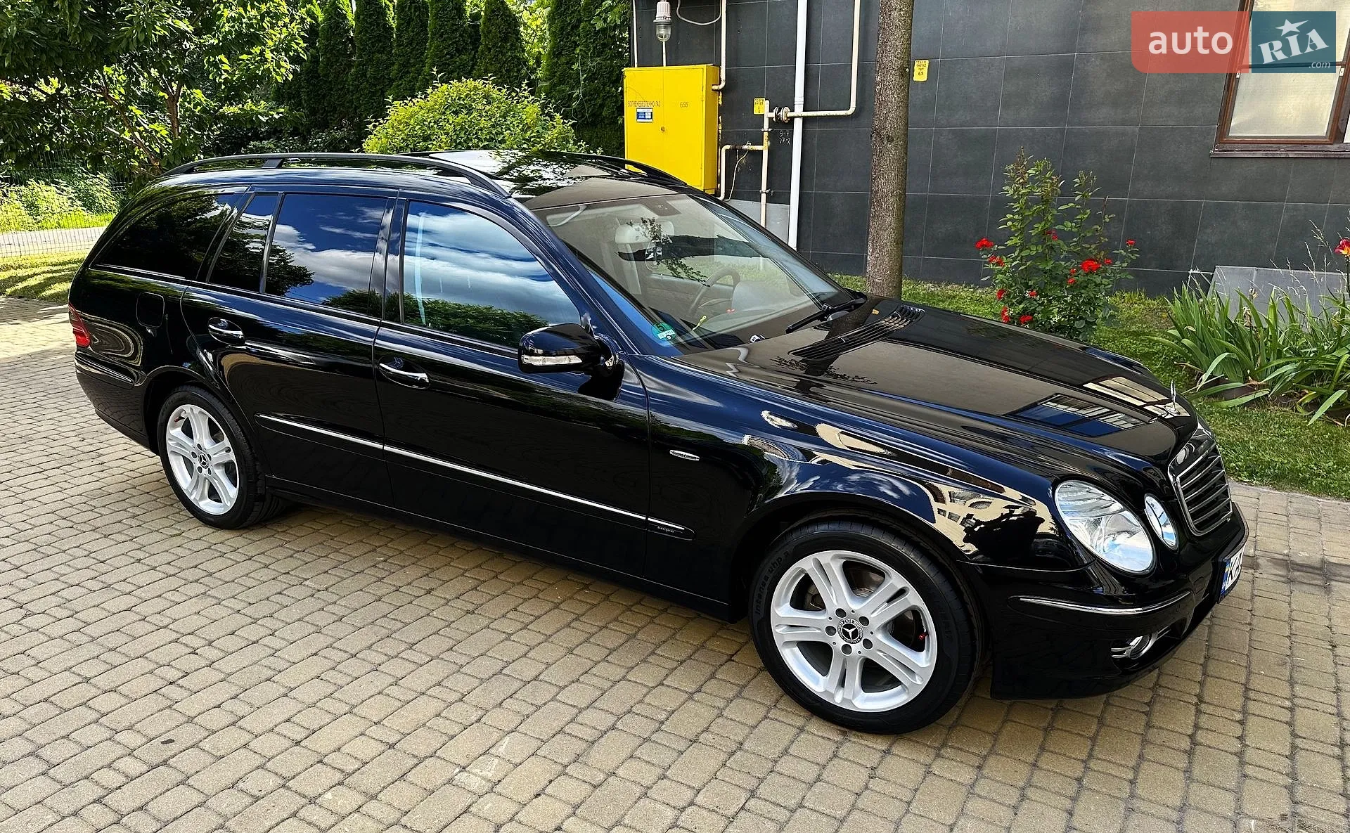 Mercedes-Benz E-Class 2009 VIN WDB2112081B442915 фото оголошення 11 з 72
