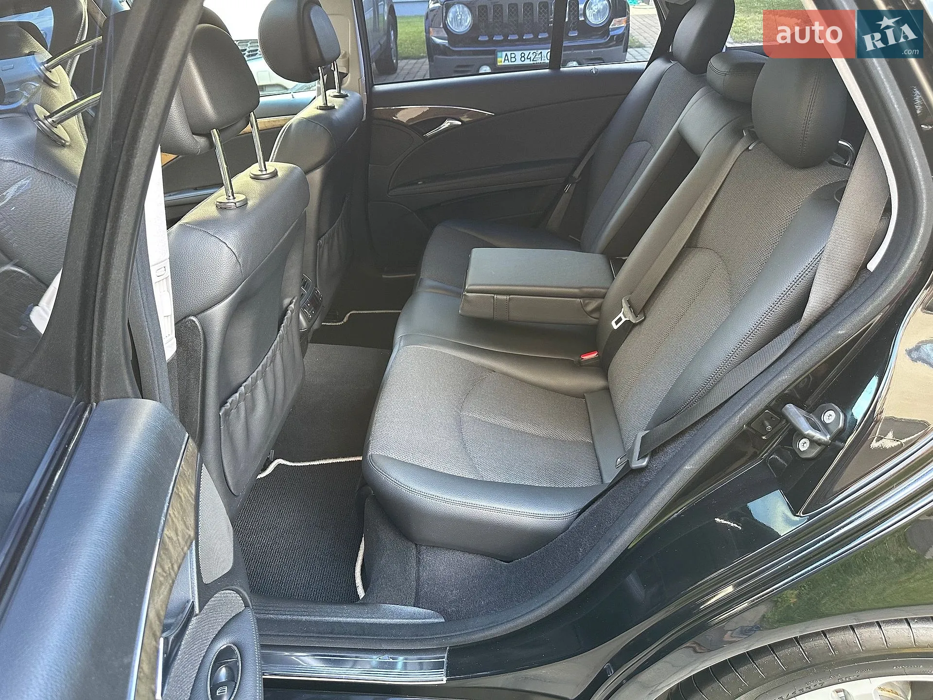 Mercedes-Benz E-Class 2009 VIN WDB2112081B442915 фото оголошення 33 з 72