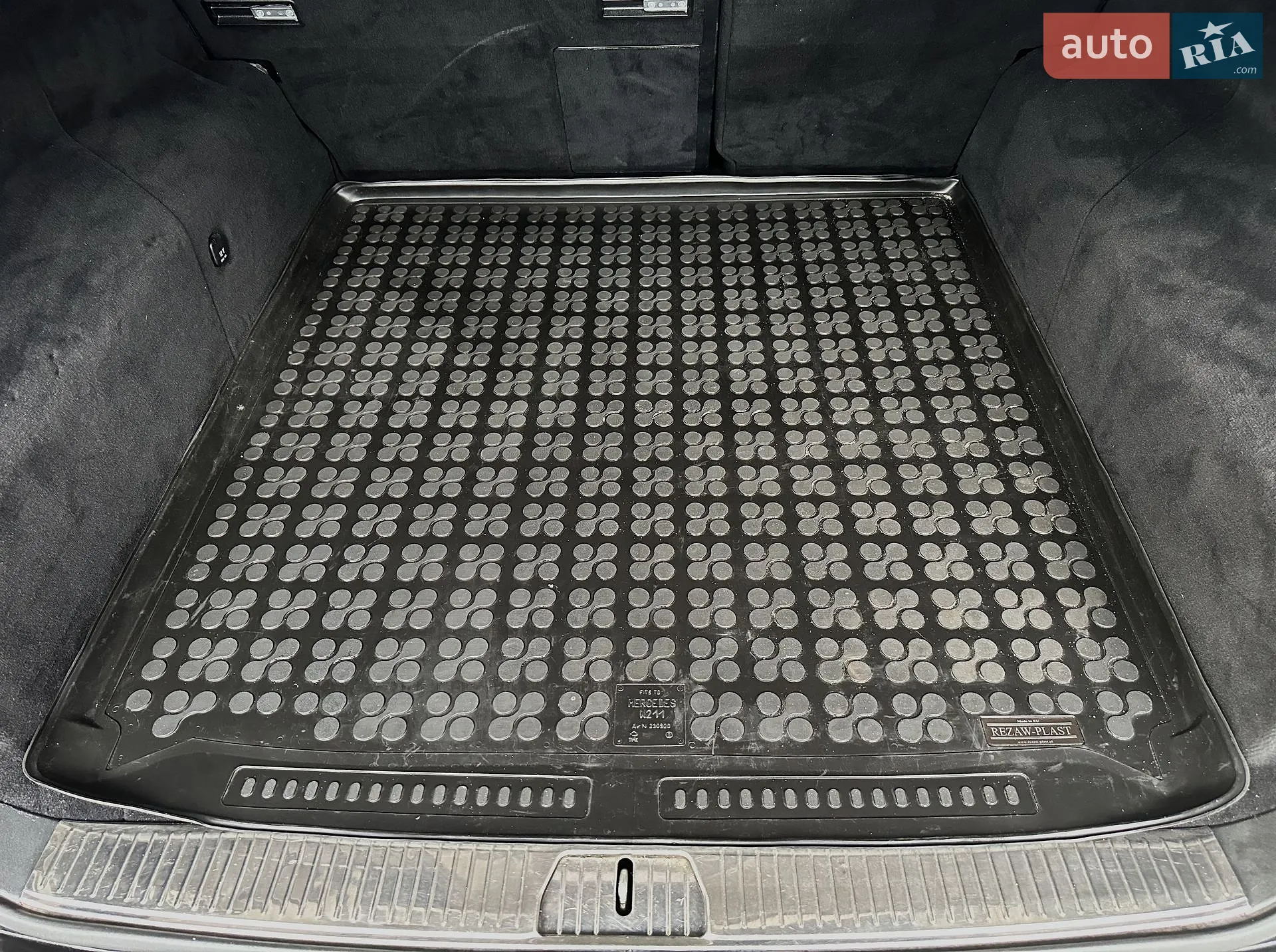 Mercedes-Benz E-Class 2009 VIN WDB2112081B442915 фото оголошення 38 з 72