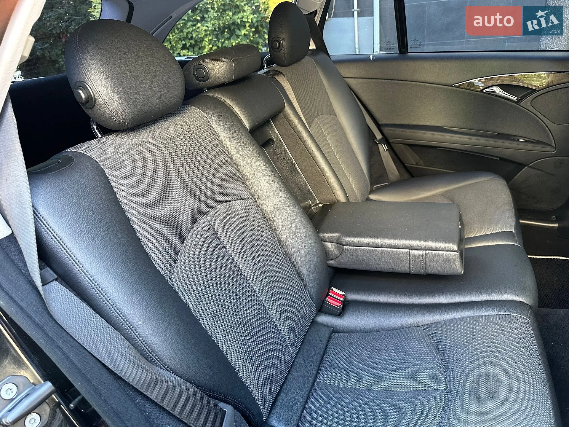 Mercedes-Benz E-Class 2009 VIN WDB2112081B442915 фото оголошення 42 з 72