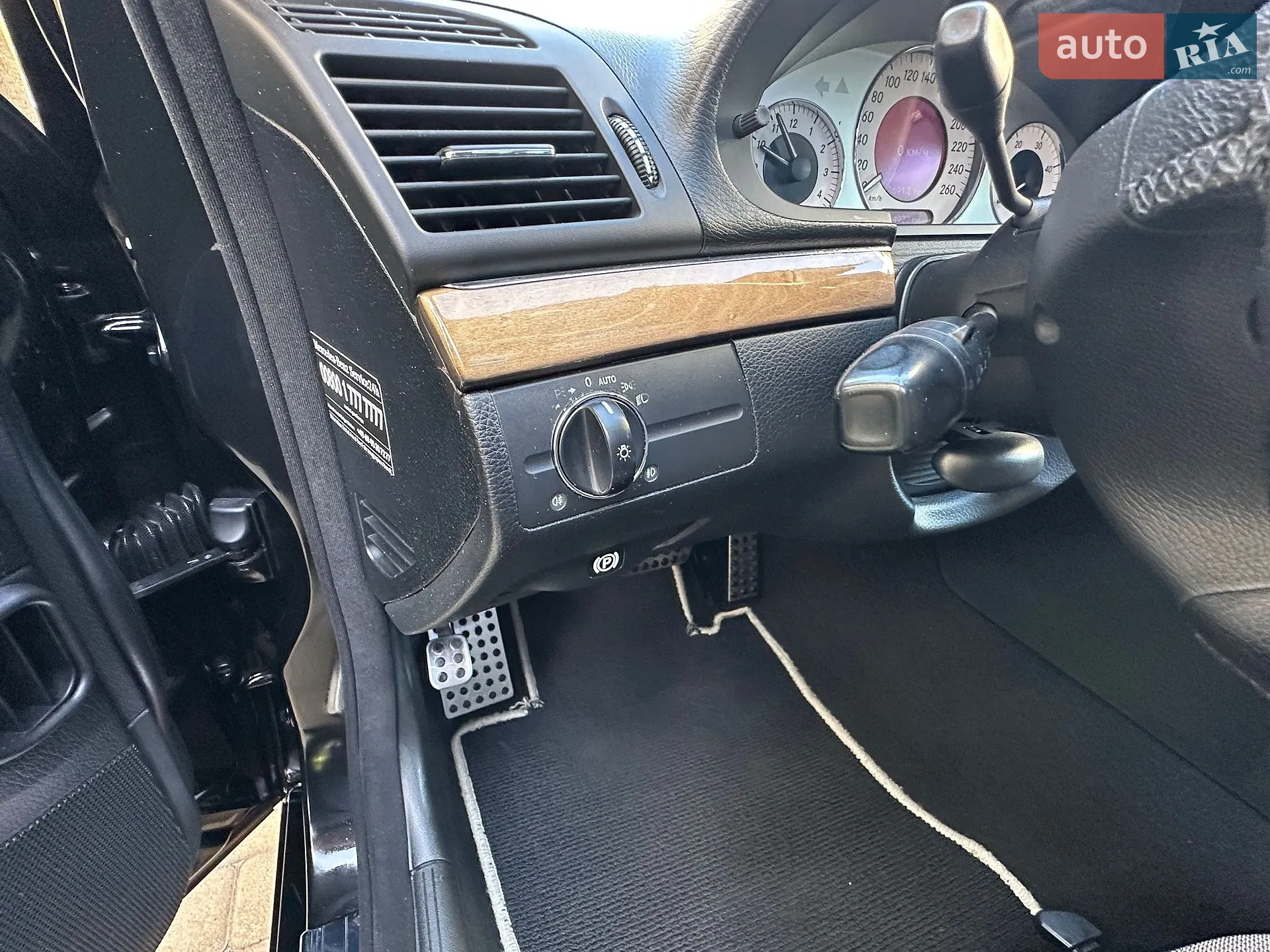 Mercedes-Benz E-Class 2009 VIN WDB2112081B442915 фото оголошення 53 з 72