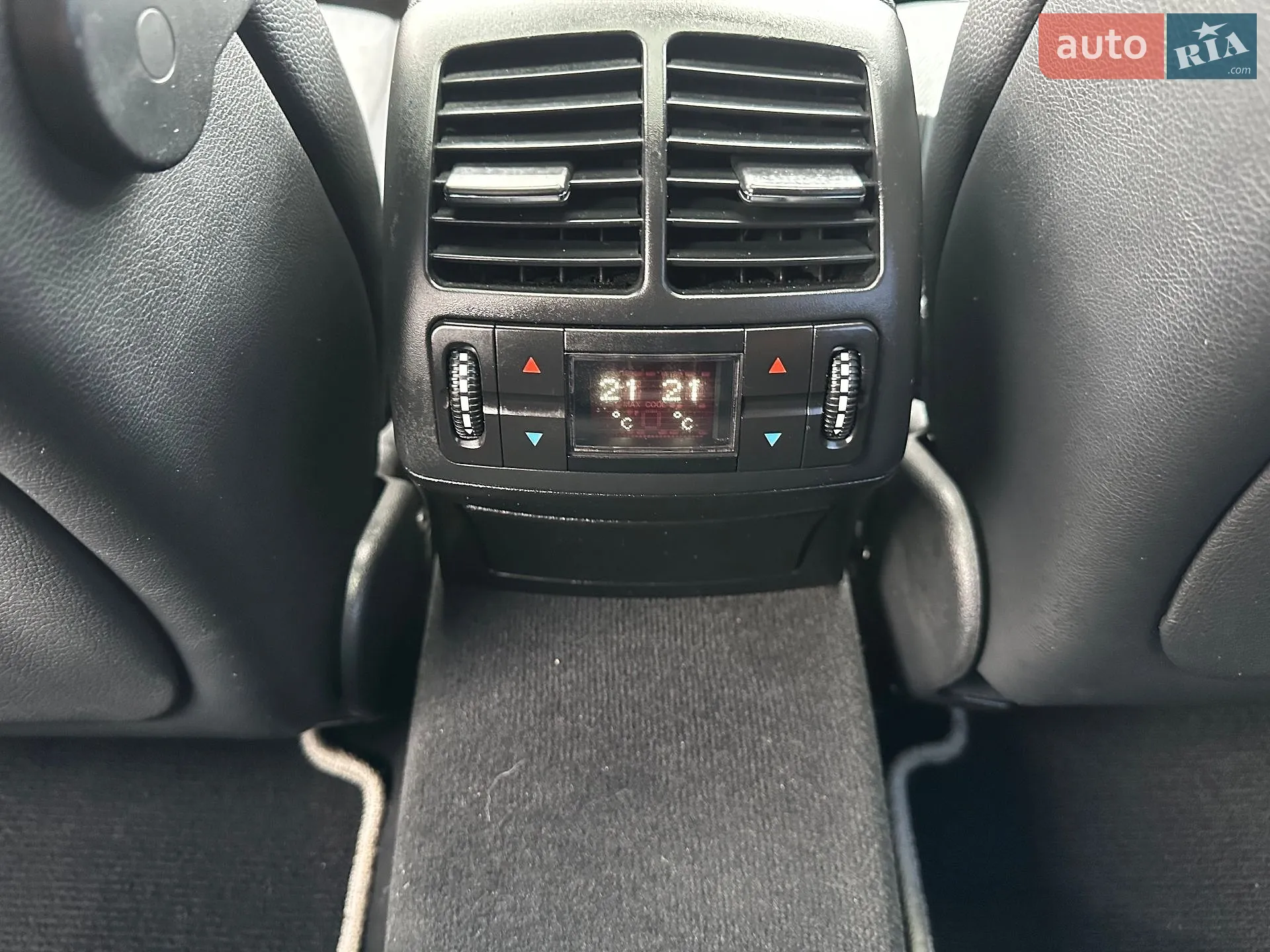 Mercedes-Benz E-Class 2009 VIN WDB2112081B442915 фото оголошення 36 з 72