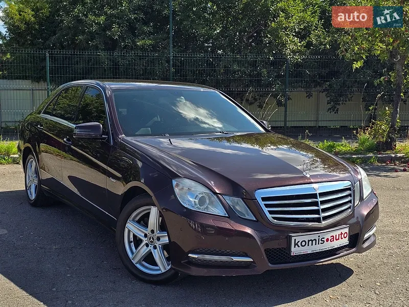 Mercedes-Benz E-Class 2009