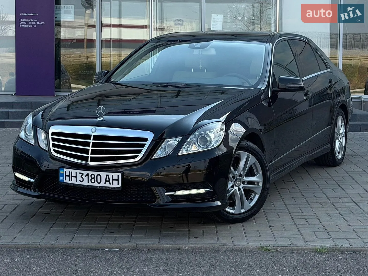 2013 Mercedes-Benz E-klasse - мініатюра 2