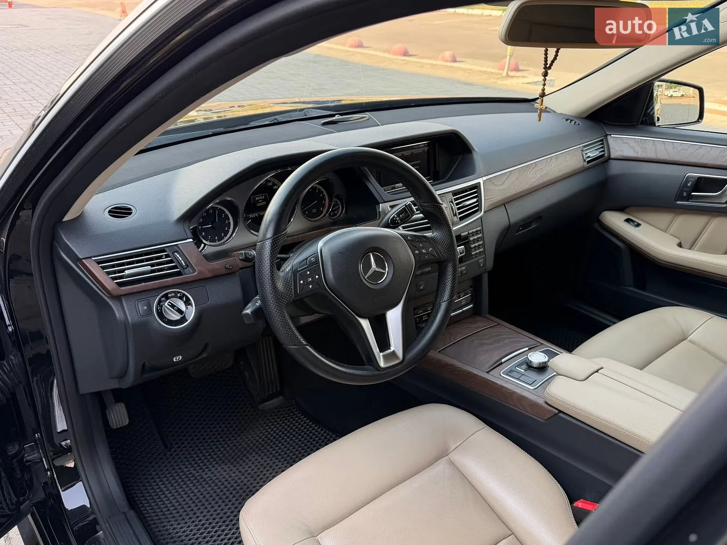 2013 Mercedes-Benz E-klasse - мініатюра 18