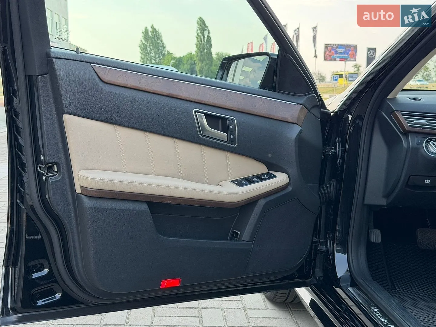 2013 Mercedes-Benz E-klasse - мініатюра 20