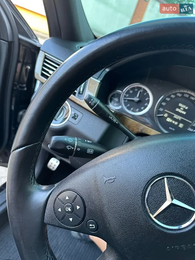 2010 Mercedes-Benz E-klasse - мініатюра 38