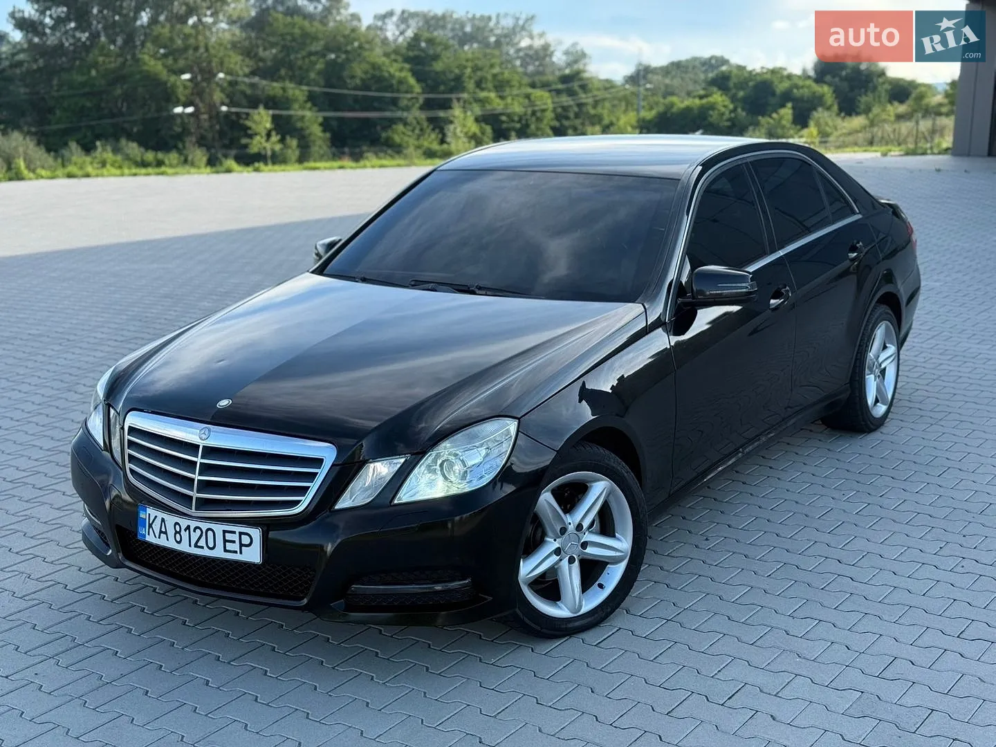 2012 Mercedes-Benz E-klasse - фото 1