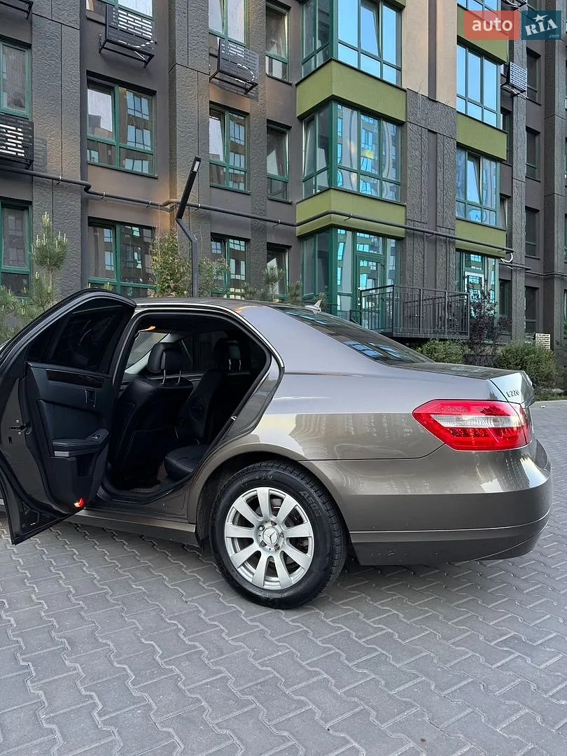 2010 Mercedes-Benz E-klasse - мініатюра 8