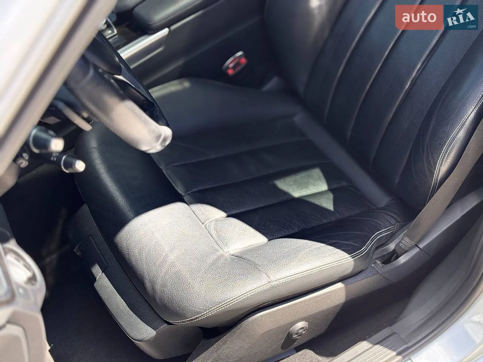 2013 Mercedes-Benz E-klasse - мініатюра 29