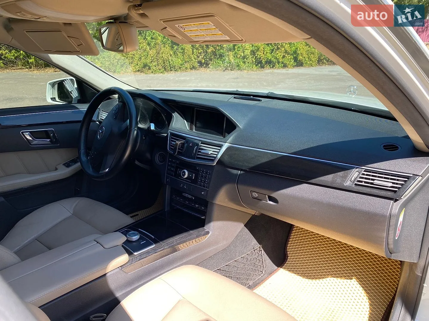 2010 Mercedes-Benz E-klasse - мініатюра 24